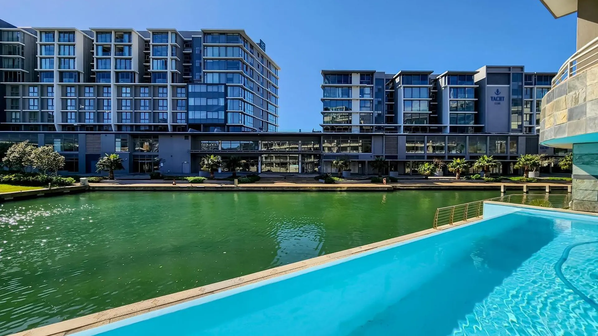 Birds-Eye Canal View - Walk To Cticc And V&A Waterfront! Cape Town